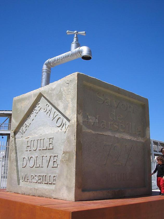Cote Au Vieux-port 