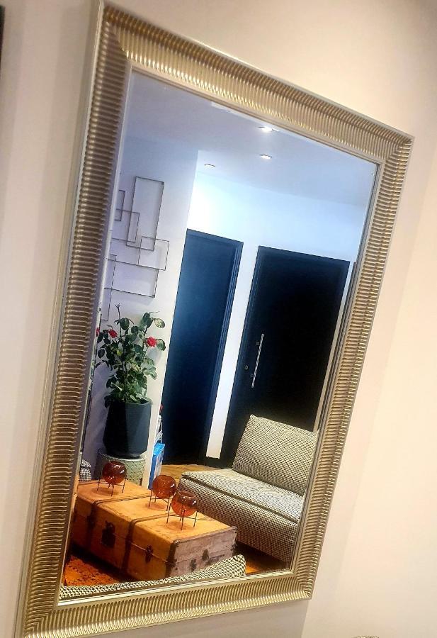 Le K: Upscale Seaside With Japanese Toilet Apartment Marseille
